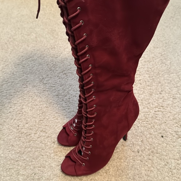 Charlotte Russe Bella Boots Size 9 Color Burgundy - Picture 3 of 11